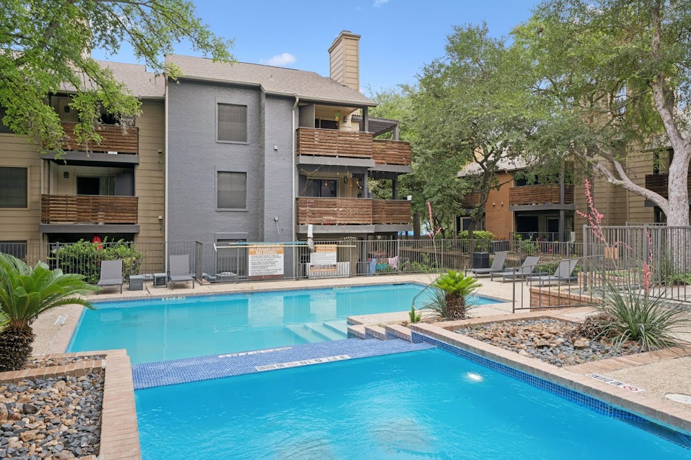 Renata on Fredericksburg Apartments