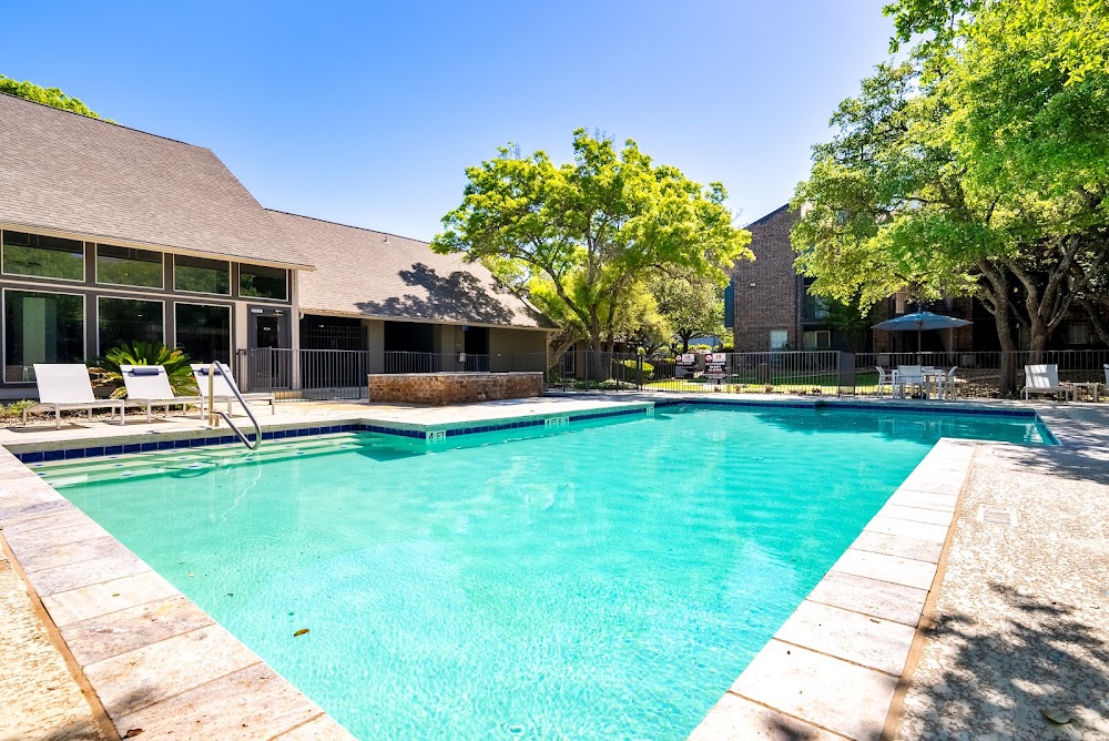 The Lennox Apartments