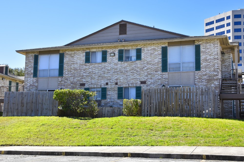 Woodway Apartments