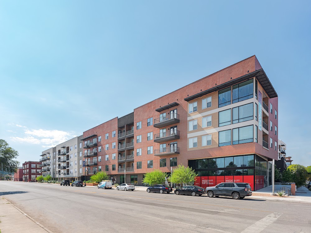 Flats at River North